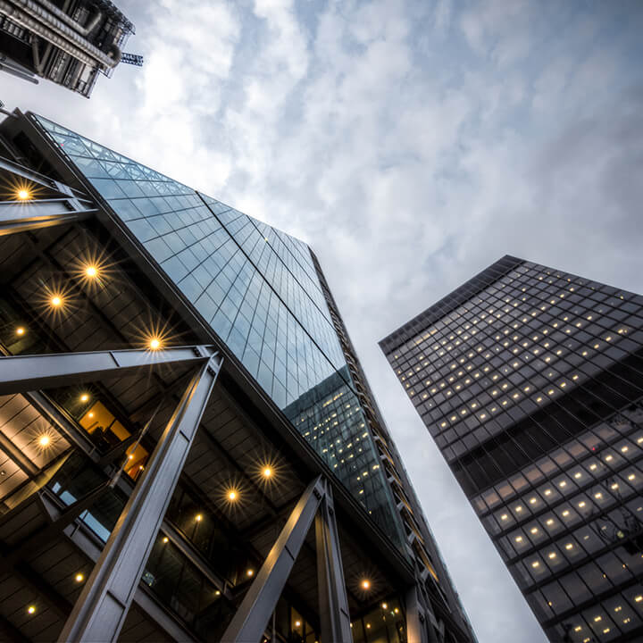 Office_building_London_looking_up